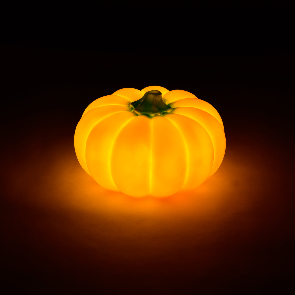 Benu Solar Panel Charging Waterproof Pumpkin Resin LED Outdoor Light For Garden, Swimming Pool